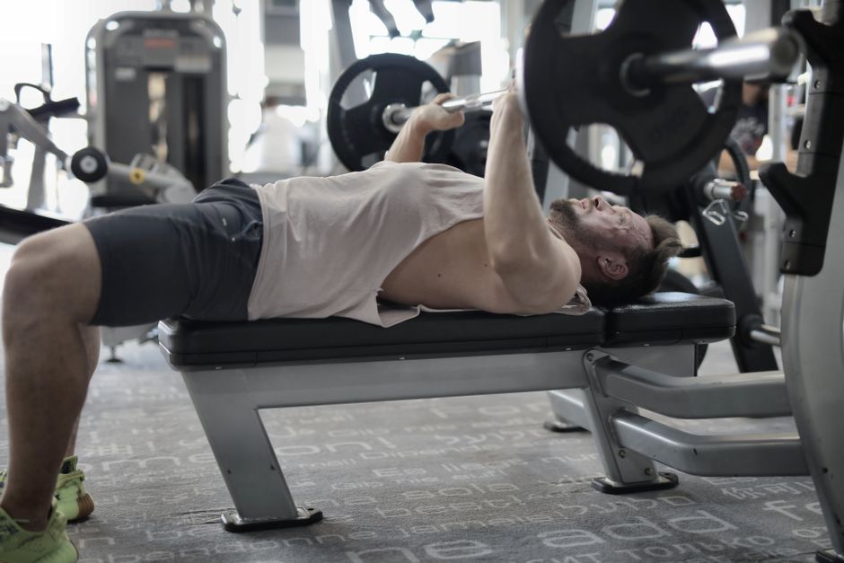 how do you do a bench press
