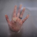 how to make fingerprints visible on any surface