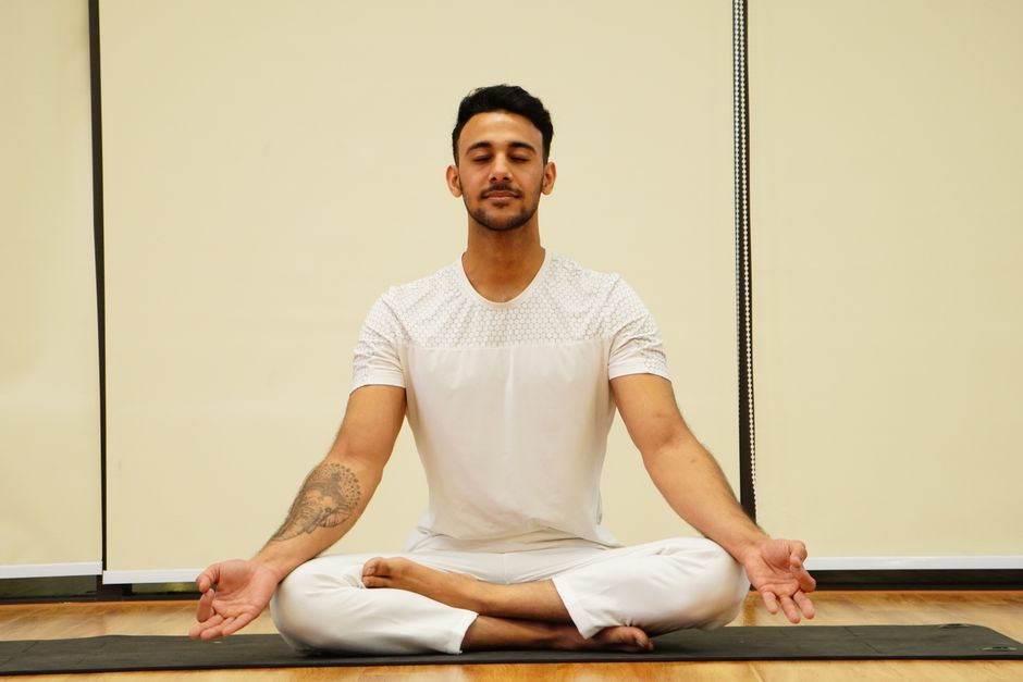 how to sit for meditation postures for every level
