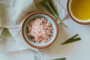 pink salt trick for weight loss