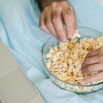 why do i binge eat at night causes and solutions
