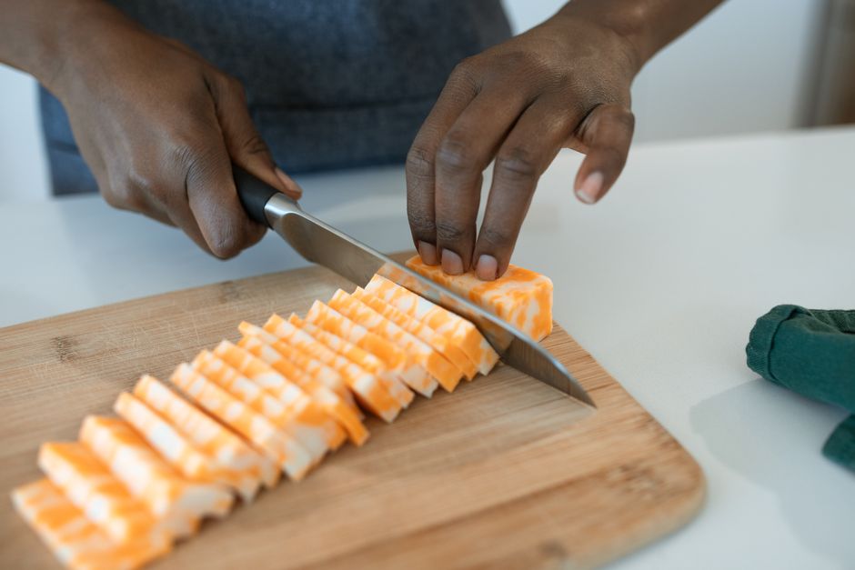 can you freeze sliced cheese