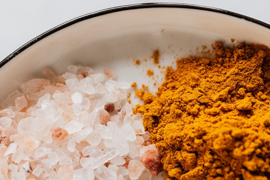 does turmeric help with swelling benefits and limits