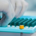how cell sorting works in flow cytometry