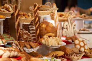 how many carbs per day on a low carb diet