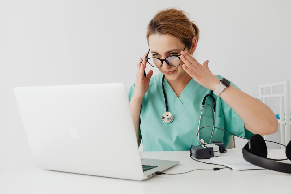 how to become a telehealth nurse steps and skills