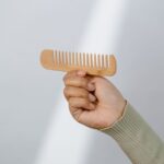 how to clean a comb