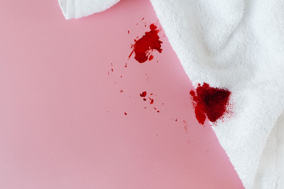 how to clean up a blood spill safely step by step