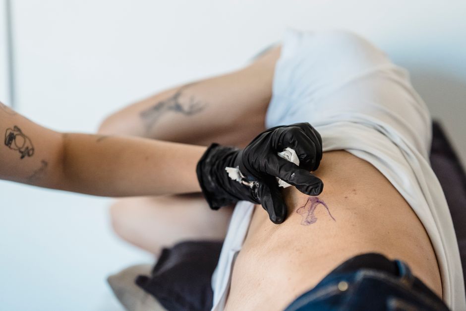 how to get a temporary tattoo off