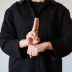 how to interpret covariance sign scale and limits