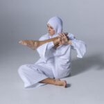 how to perform and interpret a sitting balance test