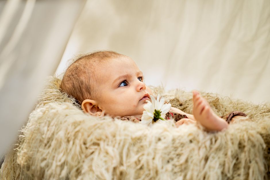 how to put baby down drowsy but awake what actually works