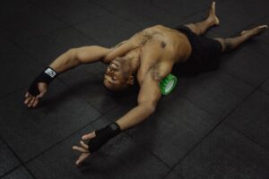 how to recover from sore muscles faster after a workout