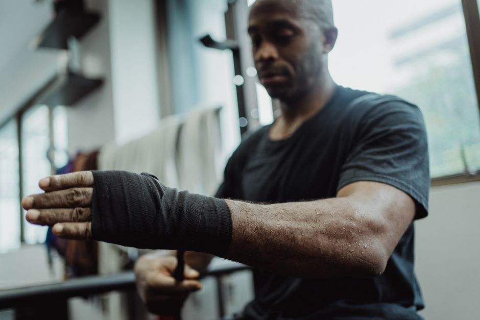 how to wrap your hands for boxing