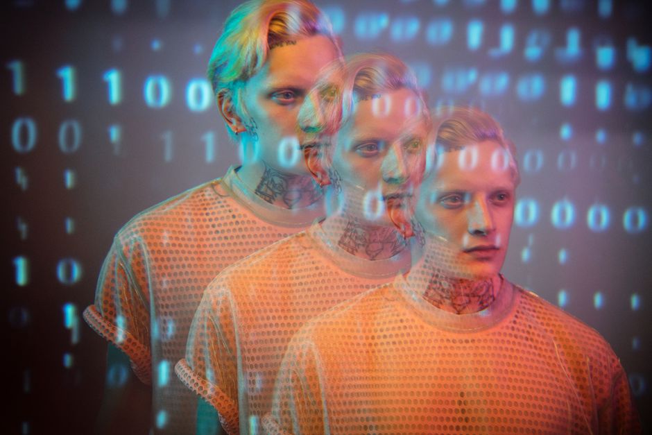 is the genetic code overlapping or non overlapping