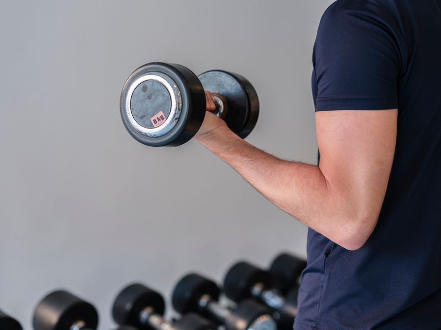 what does high free testosterone mean in men and women