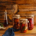 what is inside vinegar