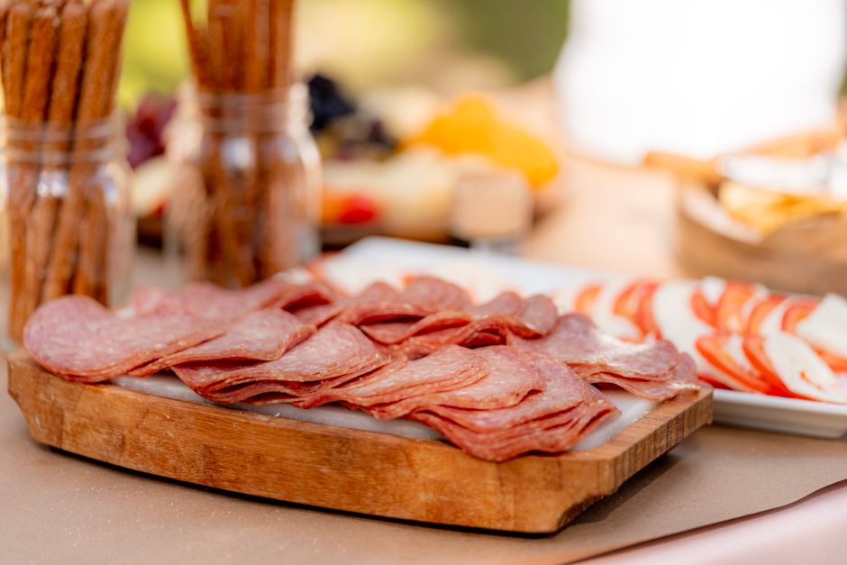 what is italian salami made of