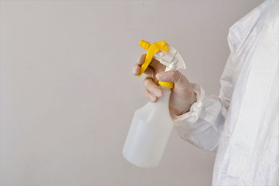 what is urogenital contamination and how does it happen