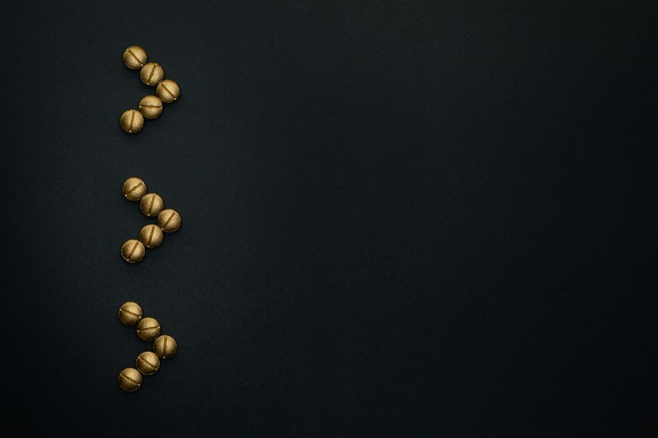 why do i have gold strands of hair causes explained