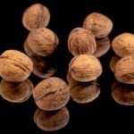 can you eat a black walnut