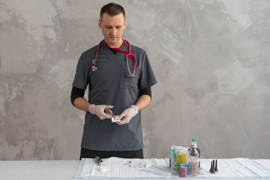 can you get an endoscopy and colonoscopy at the same time