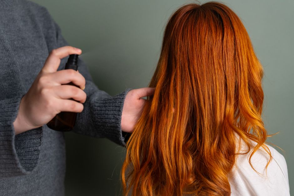 can you put hair color on wet hair