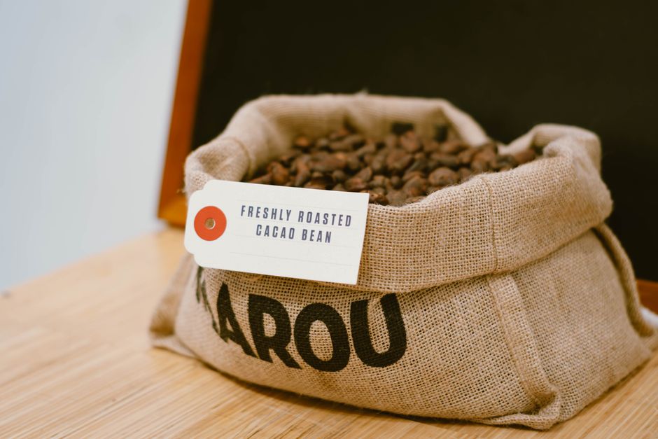 does cacao contain caffeine