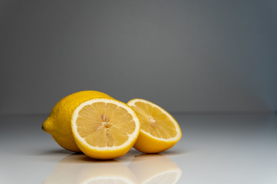 does citric acid damage hair risks and safe use