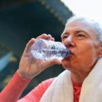 does drinking water temporarily raise blood pressure