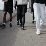 does walking raise or lower your blood sugar