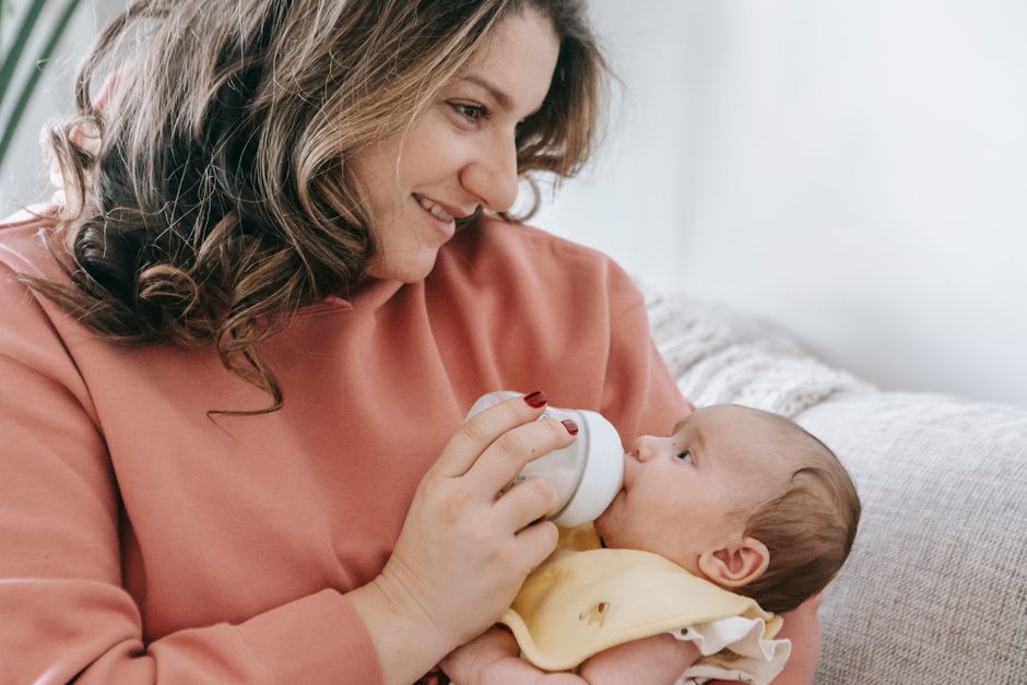 how do you bottle feed a newborn