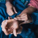how do you check a pulse wrist and neck steps