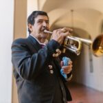 how do you play a trumpet basics for beginners