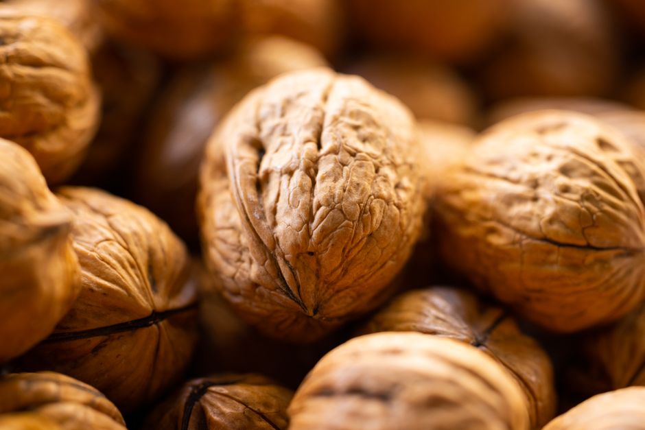 how long do walnuts last