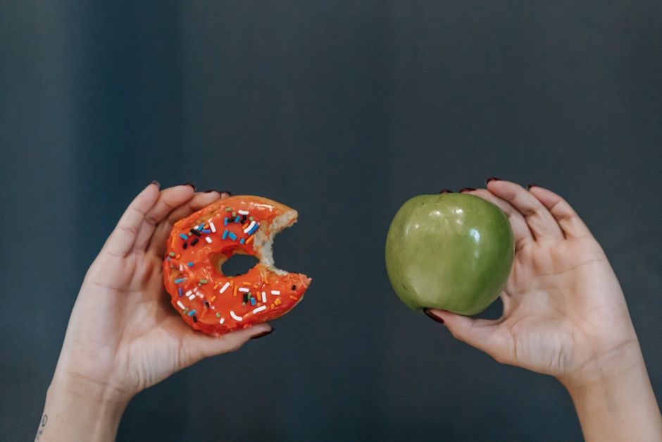 how many calories is in a glazed doughnut