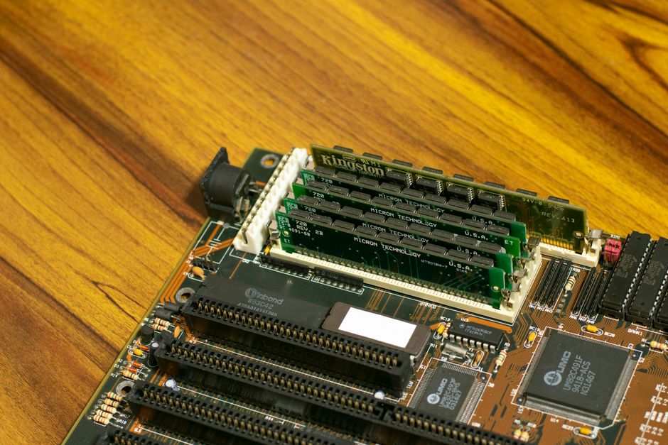 how memory circuits are formed and strengthened