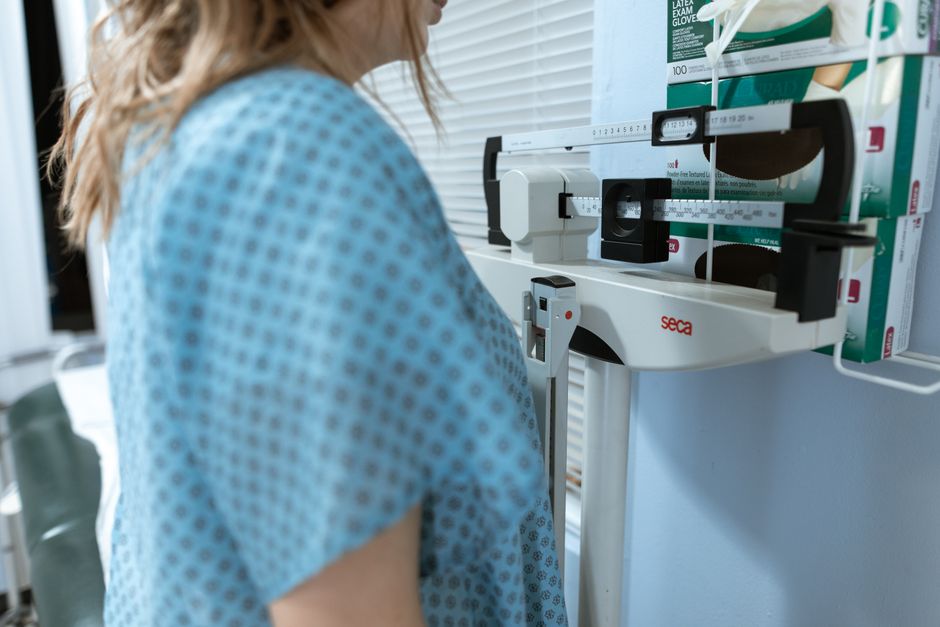how much do you need to weigh to give blood