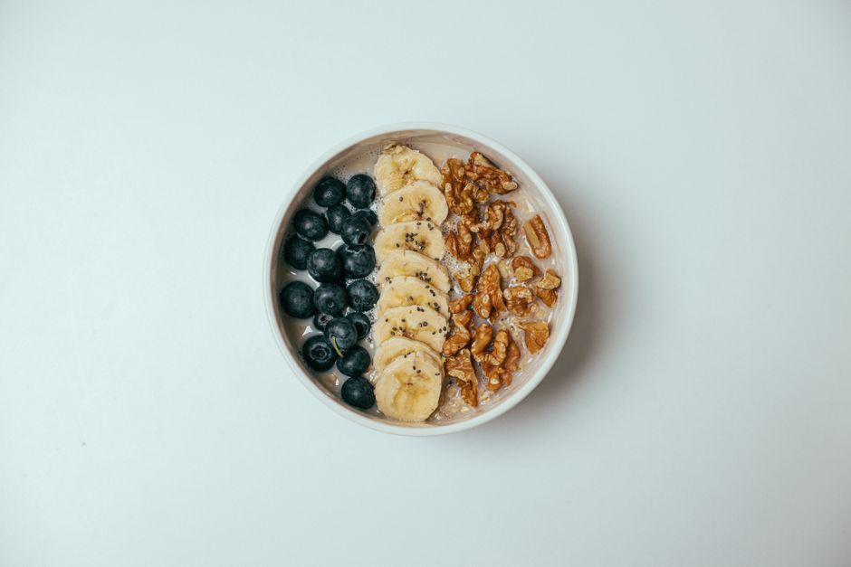 how much protein does banana contain