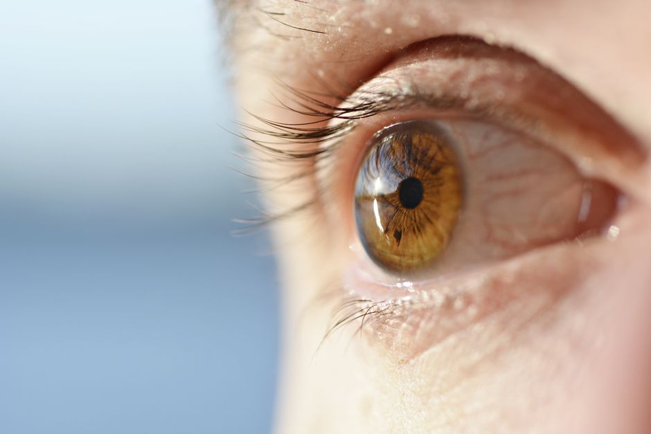 how to blink out contacts the step by step method