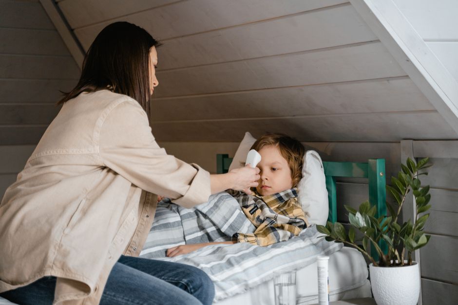 how to break a fever in a toddler dos and donts