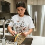 how to clean a sponge in the microwave