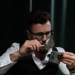 how to detect counterfeit money feel look and test