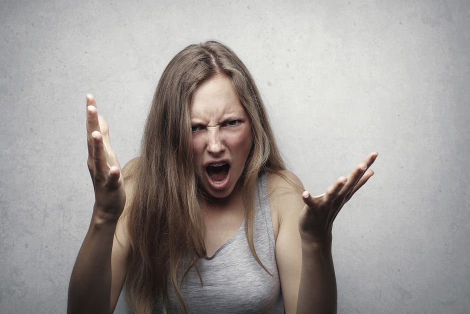 how to discipline a child without yelling or hitting