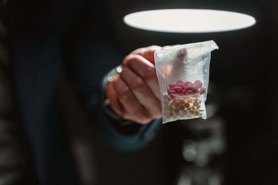 how to dispose of controlled substances safely