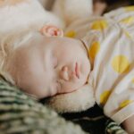how to dress baby for sleep