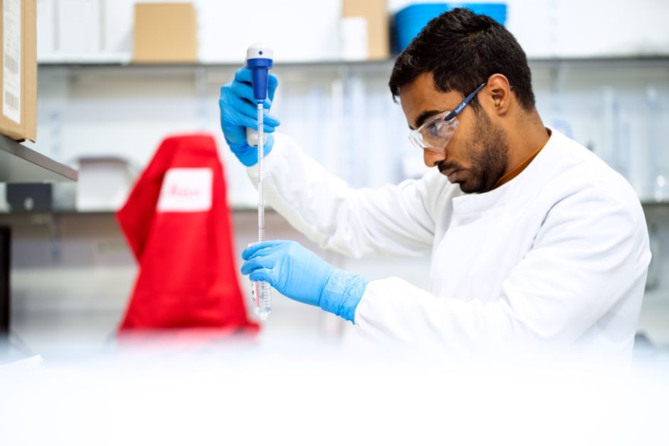 how to ensure pipette accuracy and precision