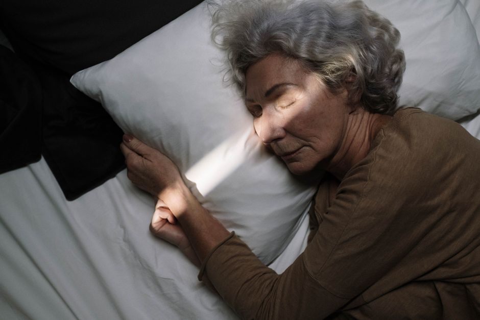 how to fall asleep when someone is snoring