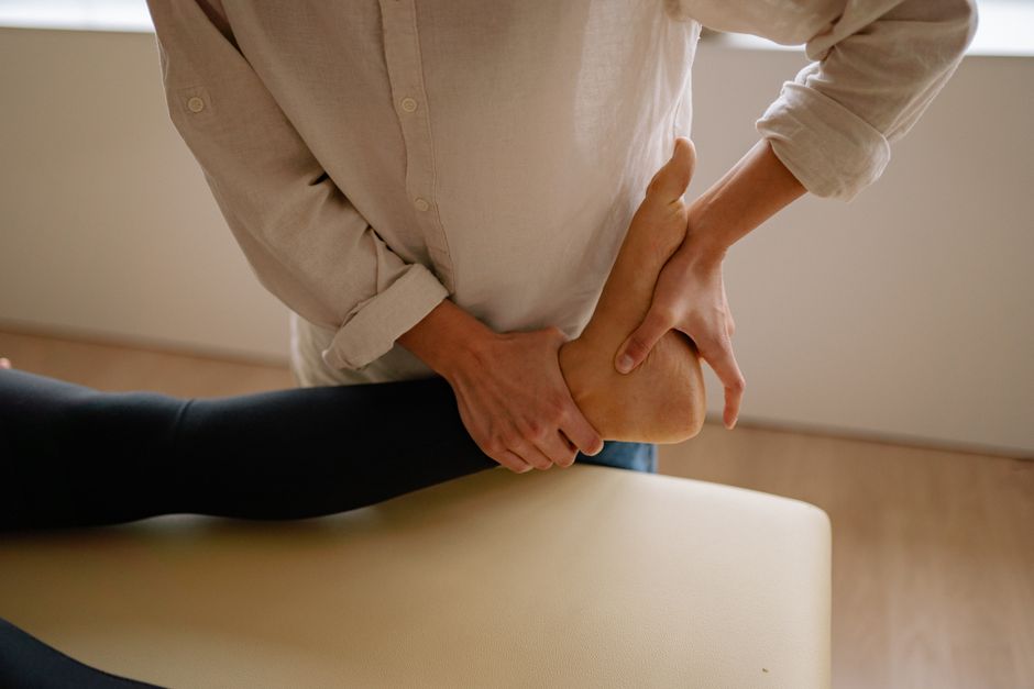 how to get soreness out of your legs quickly