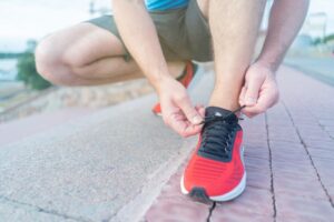 how to lace sneakers straight across bar lacing